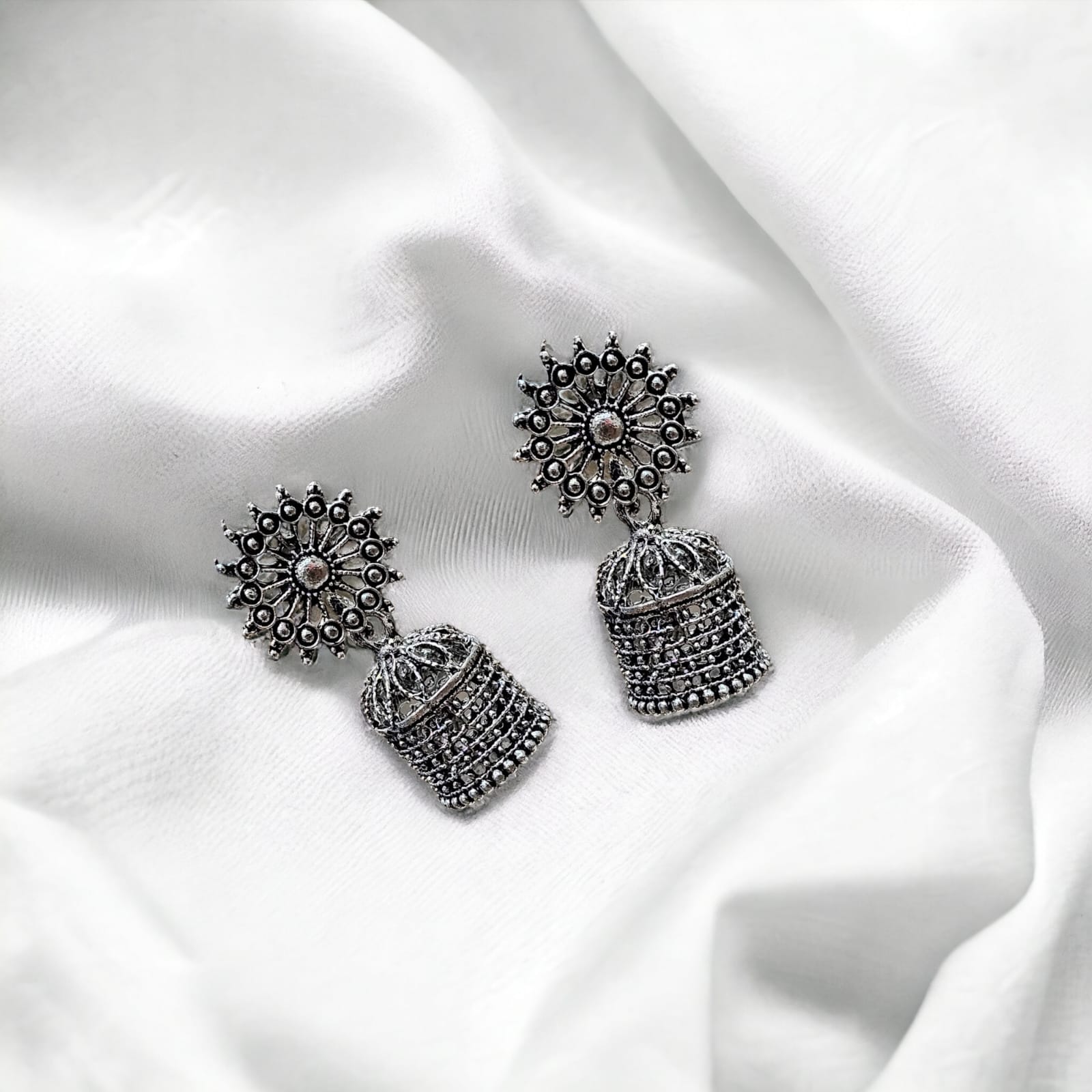 Mayri Oxidised 92.5 Silver Studs - Totem – Zonira